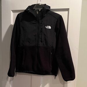 Woman’s Black North Face Jacket